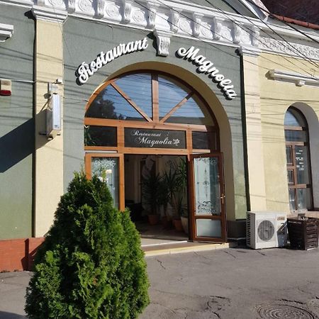 Hotel Magnolia Aiud Exterior photo